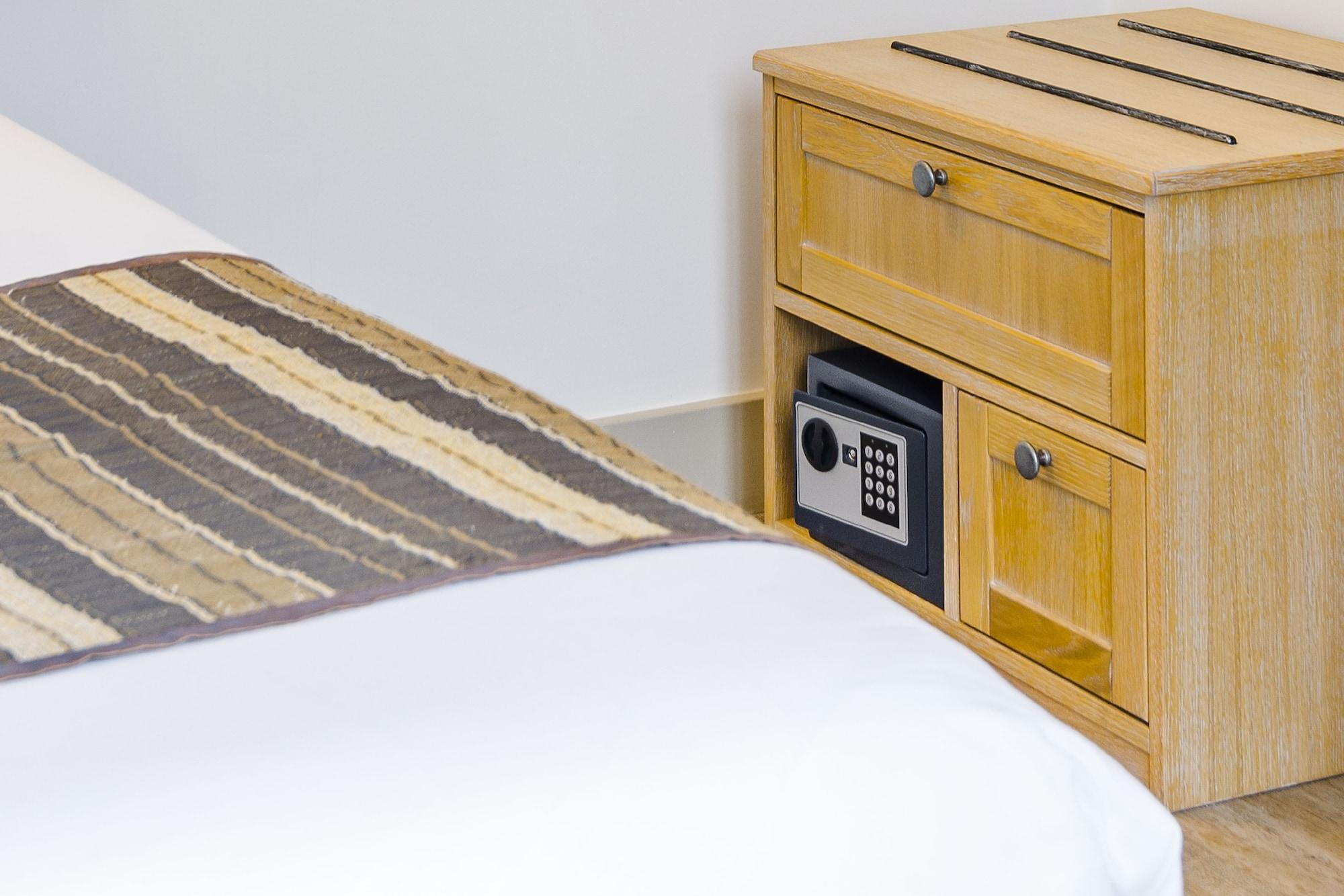 Hotel Ocean كابروتو المظهر الخارجي الصورة