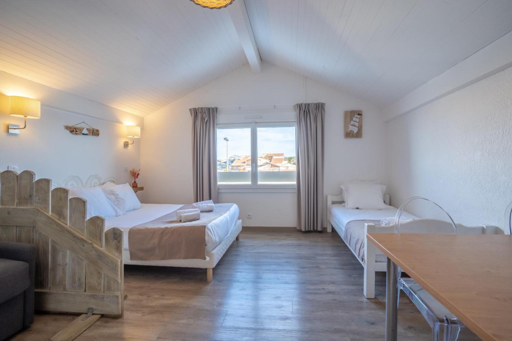 Hotel Ocean كابروتو المظهر الخارجي الصورة