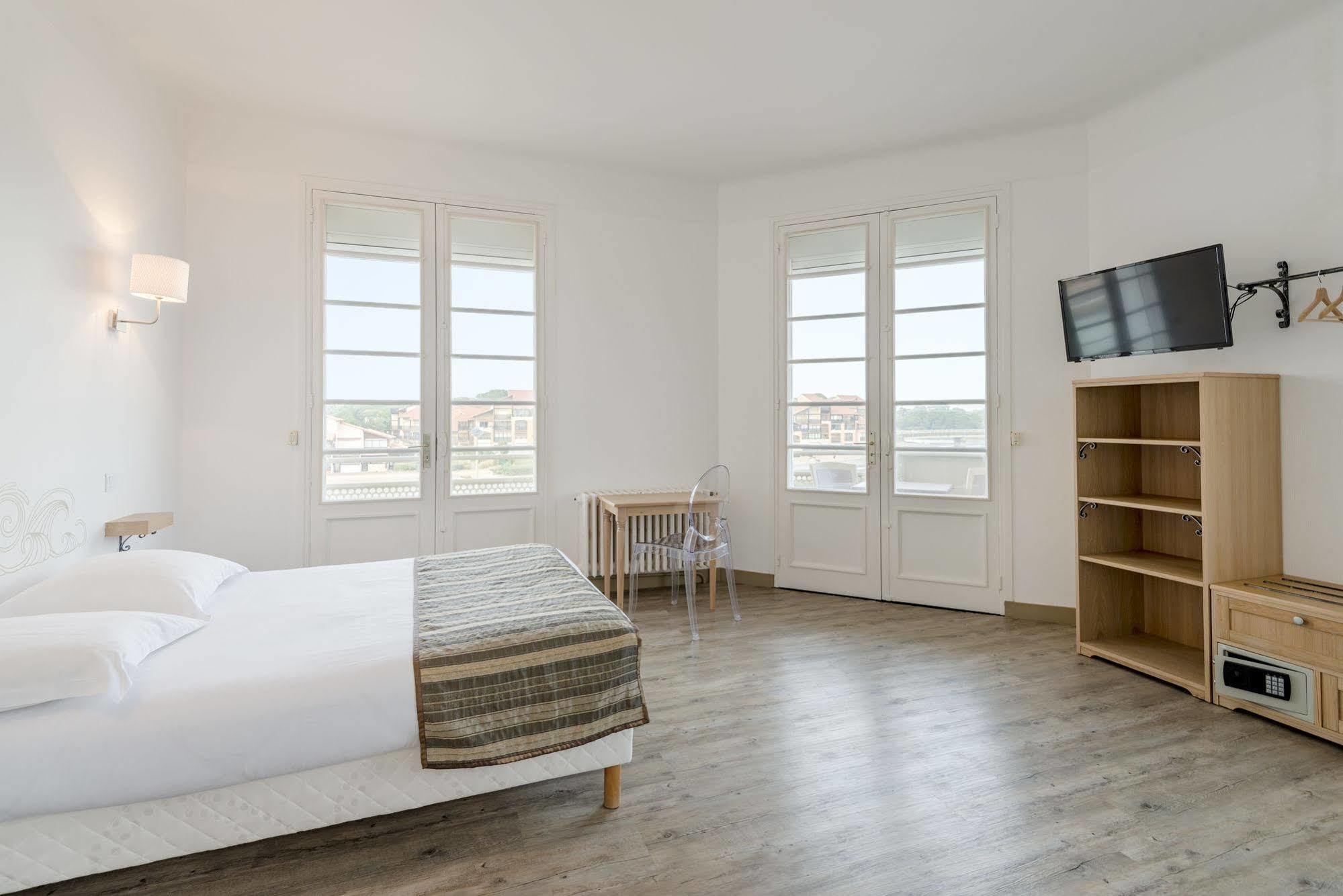 Hotel Ocean كابروتو المظهر الخارجي الصورة